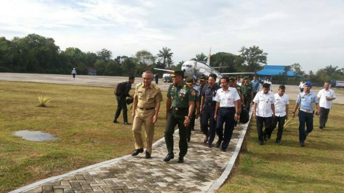 Tanam Padi, Panglima TNI Tiba di Pekanbaru Langsung ke Siak