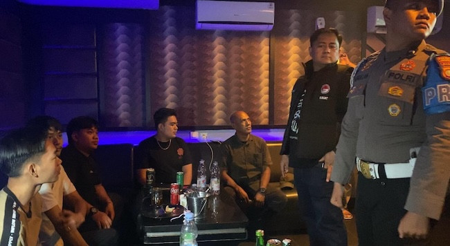 Polresta Pekanbaru Razia Tempat Hiburan Malam, Semua Pengunjung Bersih Dari Narkoba