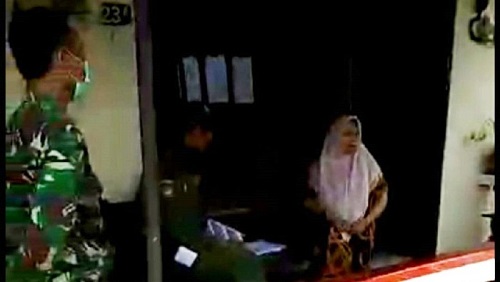 Heboh, Emak-emak Pemudik dari Jakarta Ngomel Saat Didata Petugas Solo