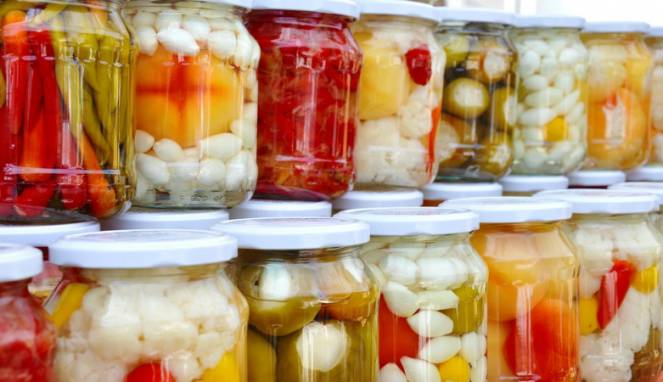 Empat Cara Mengawetkan Makanan Tanpa Lemari Es