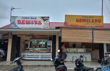 Harga Emas di Pekanbaru Tembus Rp2,3 Juta per Gram, Pedagang Sebut Penjual Lebih Dominan