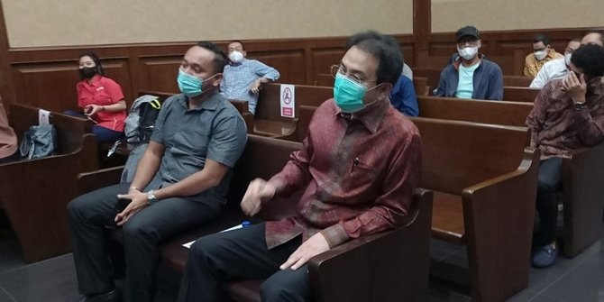 Meski Dicecar Pertanyaan Oleh Jaksa, Azis Syamsuddin Tetap Bantah Menyuap Mantan Penyidik KPK Robin 