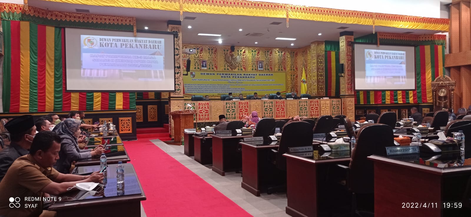 Sah! DPRD Pekanbaru Resmi Umumkan Perberhentian Wali Kota dan Wakil Wali Kota Pekanbaru