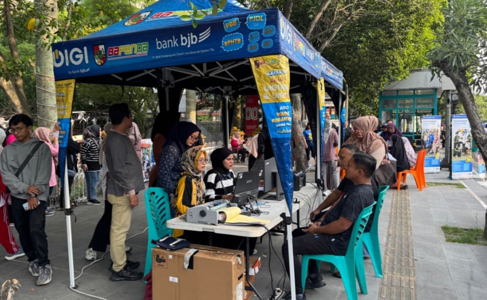 Penghapusan Denda Pajak Diserbu Warga, Posko Pajak Bapenda Pekanbaru di CFD Dipadati Antrean