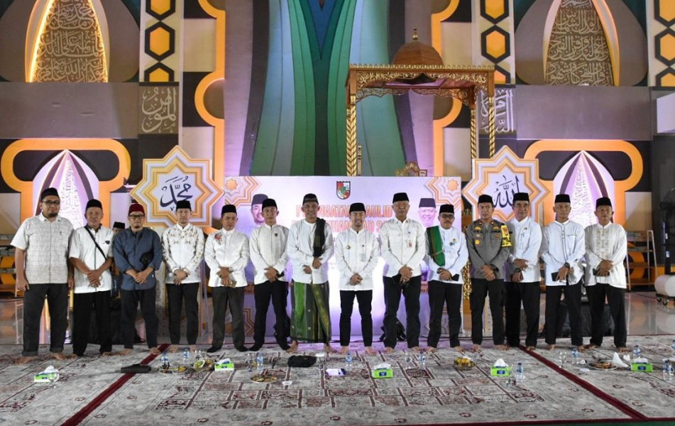 Pimpinan DPRD Pekanbaru Hadiri Peringatan Maulid Nabi Muhammad SAW 1446 Hijriah