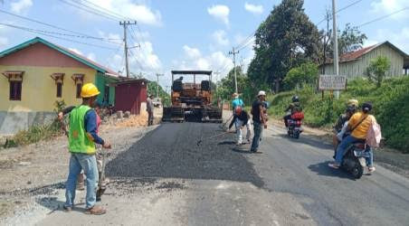 Pemprov Riau Prioritaskan Perbaikan Jalan Rusak di Pekanbaru, UPT Diminta Bergerak Cepat