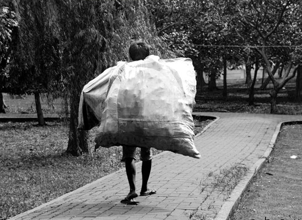 Orang Miskin di Riau Makin Banyak, Dalam Setahun Bertambah 7.000 Jiwa