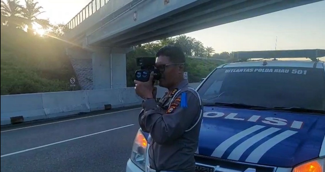 Speed Gun Dipakai di Tol Pekanbaru-Dumai, 9 Pengemudi Langgar Batas Kecepatan