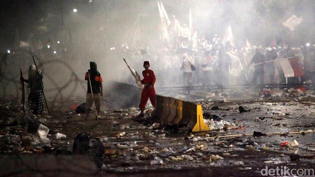 Jokowi Langsung Gelar Rapat Terbatas di Istana