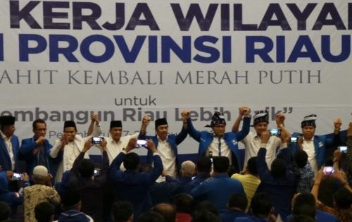 Ketua MPR RI: Kalau Tidak Mau Rakyat Susah, Jangan Lanjutkan dan Ganti Pemimpinnya untuk Riau Lebih 