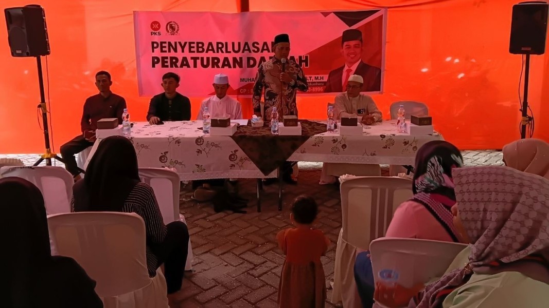 Ketua DPRD Pekanbaru, Muhammad Isa Lahamid, Paparkan Perda Trantibum kepada Warga Ahmad Yani