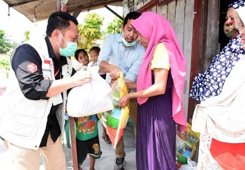 Bupati Kampar Sisir Rumah Warga yang Belum Tersentuh Bantuan di Kotogaro