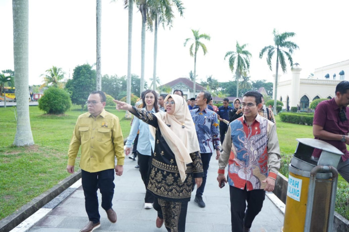 Komisi VII DPR RI Kunjungi Siak, Dukung Istana Siak Jadi Kawasan Strategis Nasional