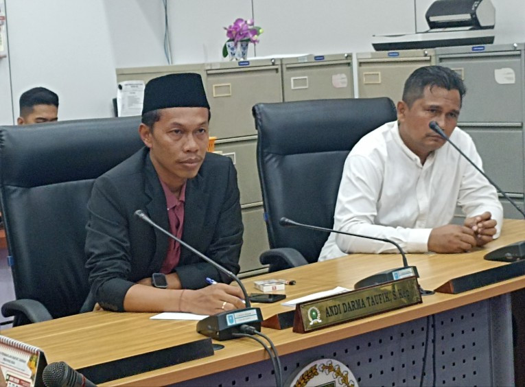DPRD Riau Desak Kemenkeu Cairkan Tunda Salur Rp780 Miliar, Fiskal Daerah Terancam