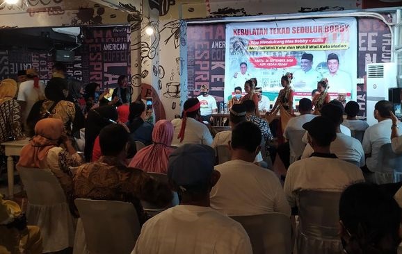 Kubu Mantu Jokowi Langgar Protokol di Hari Pertama Kampanye