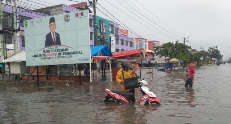 Penuntasan Banjir di Pekanbaru Butuh Waktu, Pj Wako: Biar Walikota Terpilih yang Menyelesaikannya