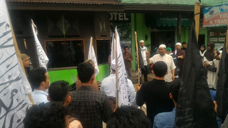 Audiensi dengan DPRD Sumbar, FMM Minta Megawati Ditangkap
