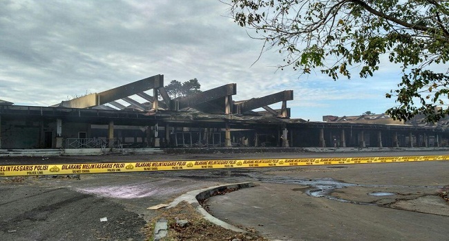 Kondisi Bekas Terminal Sultan Hasanuddin yang Terbakar