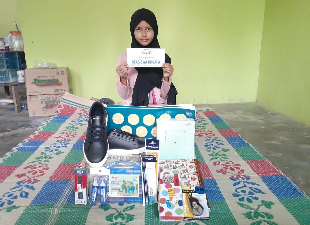 Laila, Anak Yatim Berprestasi Asal Riau Dapat Bantuan Pendidikan dari Rumah Yatim