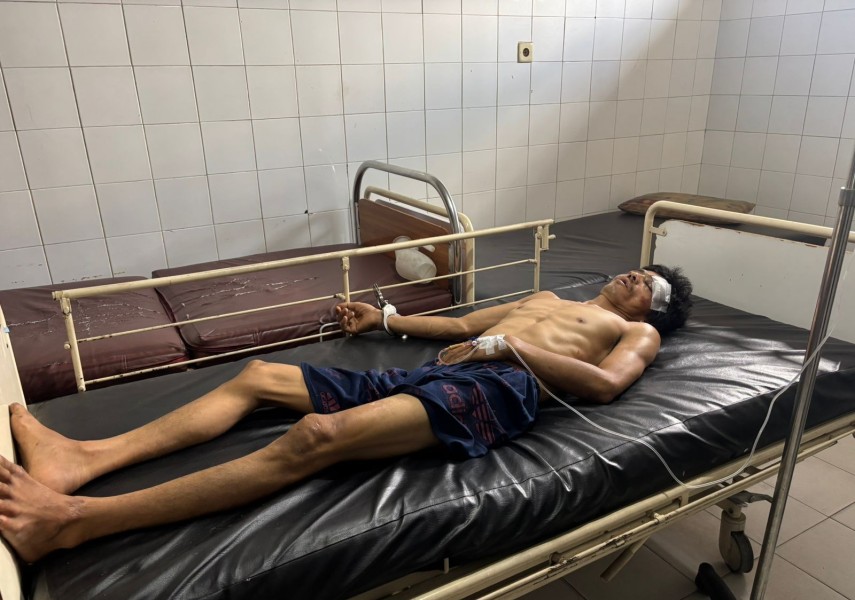 Viral! Pria Diduga Pencuri Dilempar dari Atap oleh Warga di Jalan Riau Pekanbaru