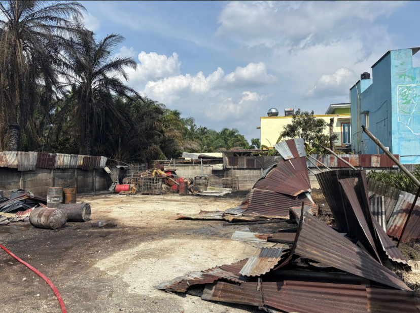 Heboh! Gudang BBM di Sidodadi Pekanbaru Terbakar, Satreskrim Lakukan Penyelidikan