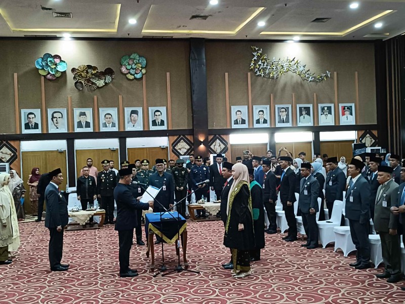 Zulhelmi Arifin Kembali Dilantik Jadi Pj Sekda, Wali Kota Pekanbaru Minta Tingkatkan Kinerja