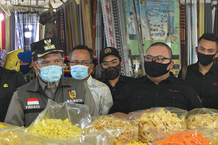 Pemko dan DPRD Pekanbaru Tinjau Pelaksanaan New Normal di Pasar Bawah