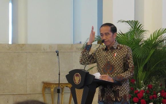 Jokowi Wajibkan Pedagang Online Miliki Izin Usaha