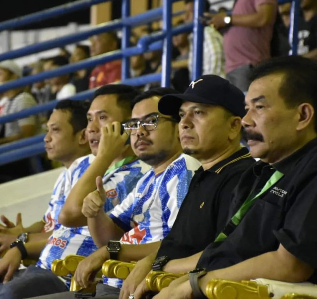 Dua Pimpinan DPRD Pekanbaru Saksikan Laga PSPS vs Semen Padang di  Rumbai