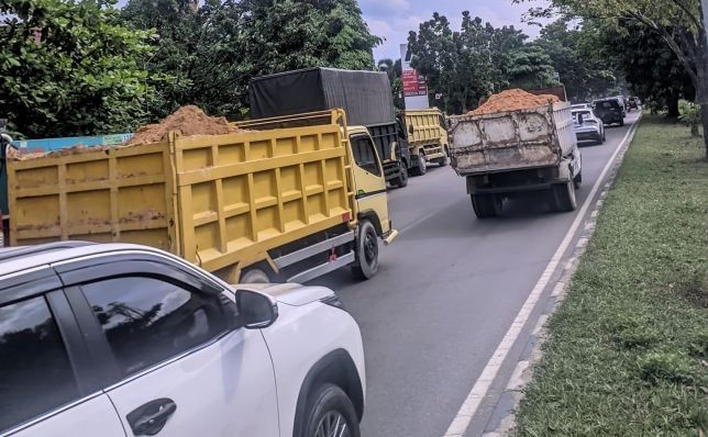 Kapolda Riau Perintahkan Penyelidikan Antrean Panjang di SPBU Pekanbaru
