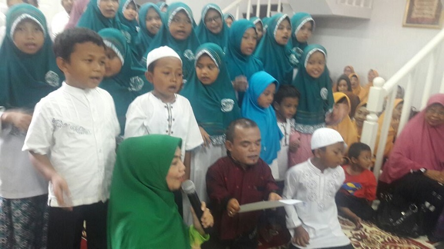 Komedian Ucok Baba Belajar Hafal Terjemah Al - Quran