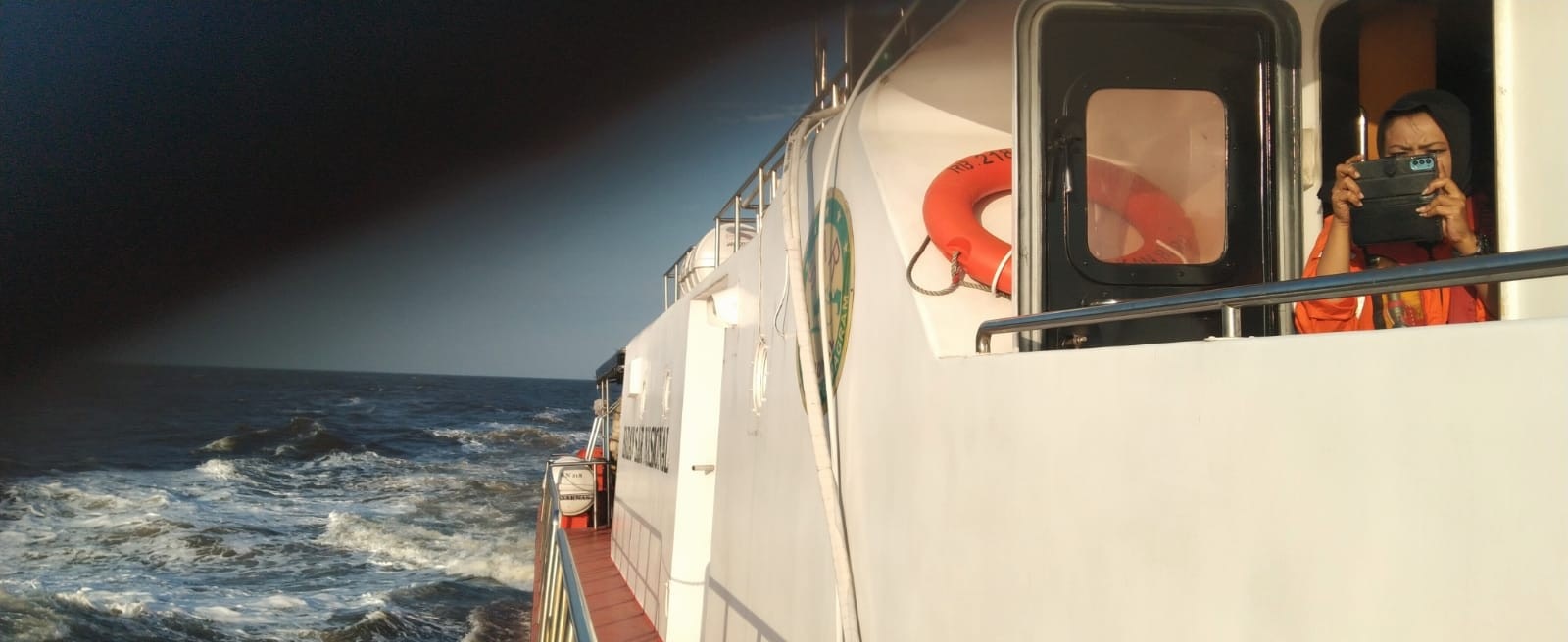 Speed Boad Bawa 21 Penumpang Tenggelam di Perairan Bengkalis, 2 Tewas 5 Masih Dicari