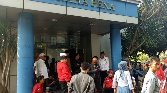 Massa PDIP Kembali Geruduk Radar Bogor, Tuntut Minta Maaf