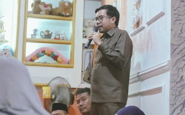 Wakil Ketua DPRD Pekanbaru Ginda Burnama Mendengarkan Langsung Aspirasi Warga Rumbai Timur
