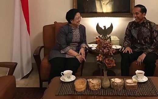 Jokowi Akui Tepat Gelar Profesor Mega, Soroti Lahirnya UU KPK