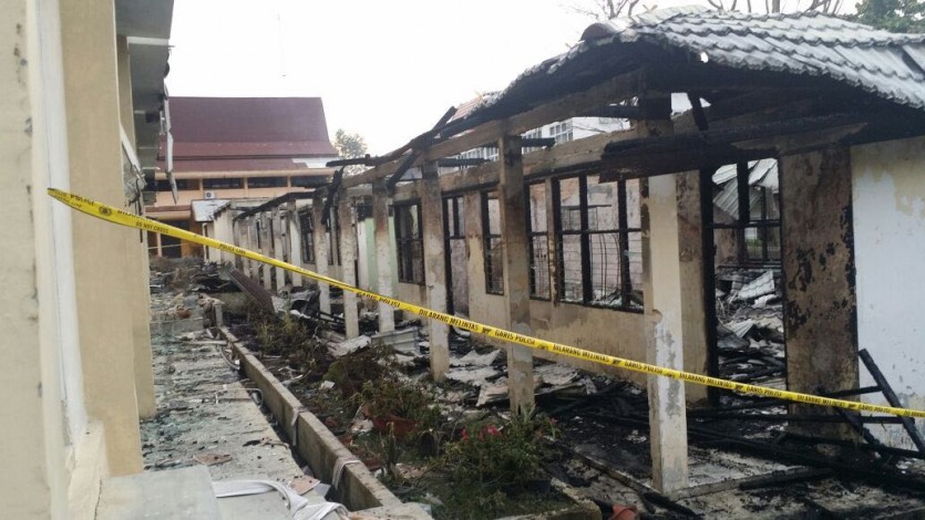 SMP Negeri 4 Pekanbaru Terbakar Dinihari Tadi