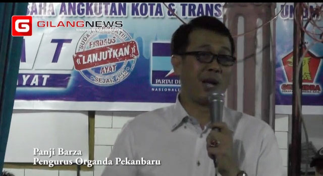 Setengah Berteriak, Panji Minta <em>Mantan</em> Berdiri