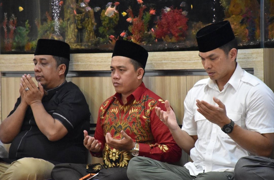 Ketua DPRD dan Pj Wali Kota Pekanbaru Ajak Warga Bersatu dalam Doa