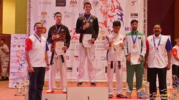 Luar Biasa, Atlet Taekwondo Riau Ini Raih Emas World Taekwondo Malaysia Open G1 2018
