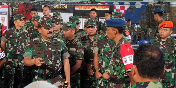 Uji kemampuan PPRC, prajurit TNI latihan di sarang buaya
