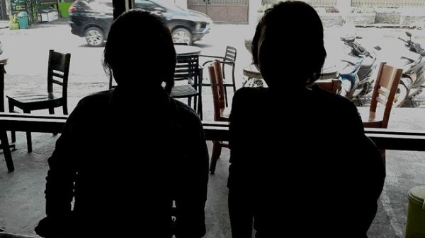Diperkosa semasa SD, dilacurkan di usia dini: kisah dua gadis belia Bandung