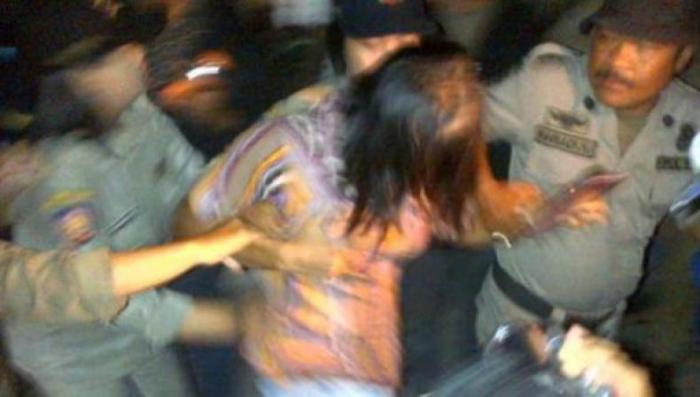 Ketahuan Selingkuh dengan Istri Orang, Oknum Kepala Sekolah di Rohil Ini Ditangkap Warga