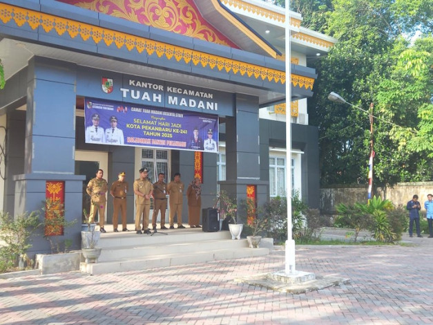 Apel Perdana di Kecamatan Tuah Madani, Walikota Pekanbaru Sampaikan Arahan Soal Pelayanan Publik