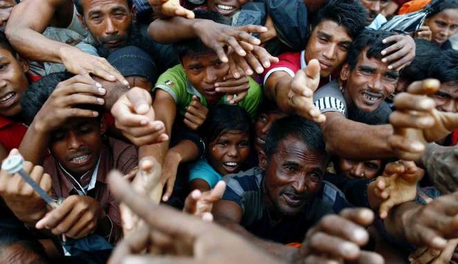 Pengungsi Rohingya Rekam Kesadisan Militer di Ponsel