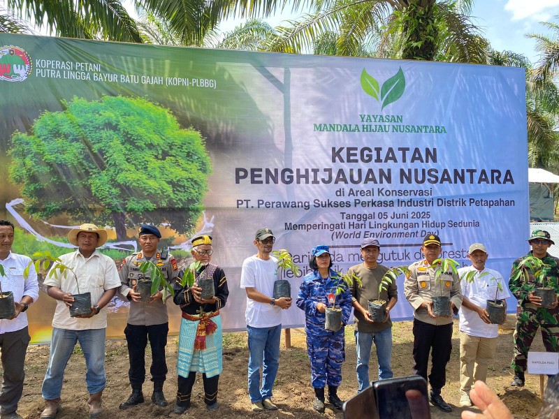 AKBP Franky Tambunan Hadiri Penghijauan Nusantara di Kampar untuk Peringati Hari Lingkungan Hidup 2025