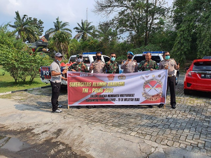 Komandan Skadron Udara 16 Pimpin Baksos Alumni Akademi TNI-POLRI 2001 di Riau