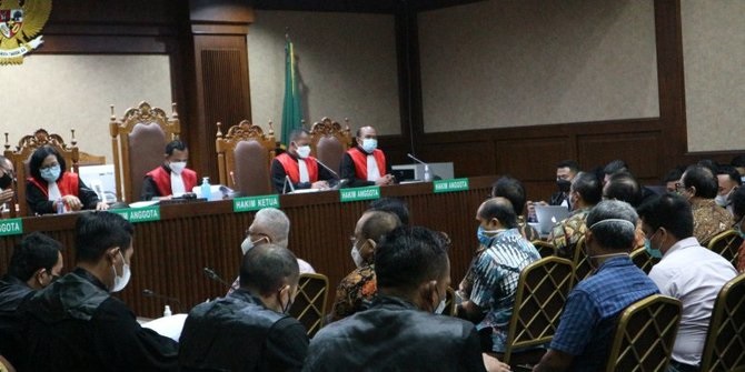 Hakim Membatalkan Dakwaan 13 Manajer Investasi Kasus Jiwasraya