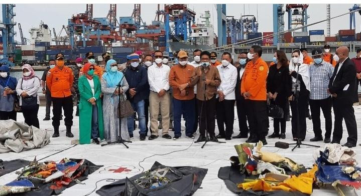 Datangi JICT, DPR Minta Basarnas Prioritaskan Pencarian Korban