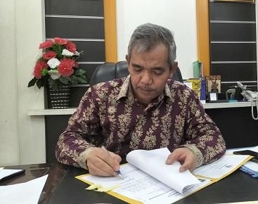 Kabar Gembira, Pemprov Riau akan Naikkan Gaji Guru Bantu Dikdas
