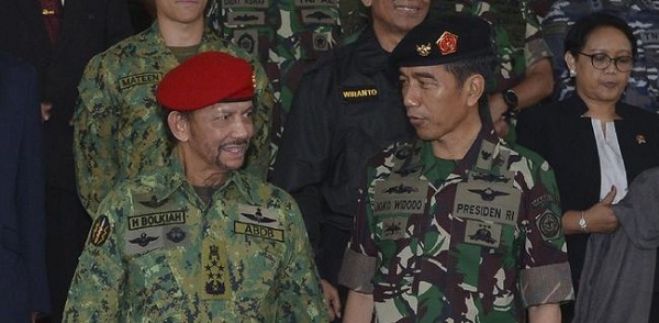 Diplomasi Bulu Tangkis ala Jokowi ke Sultan Brunei Darussalam